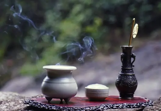情感深夜买醉与高质量Livehouse的完美碰撞